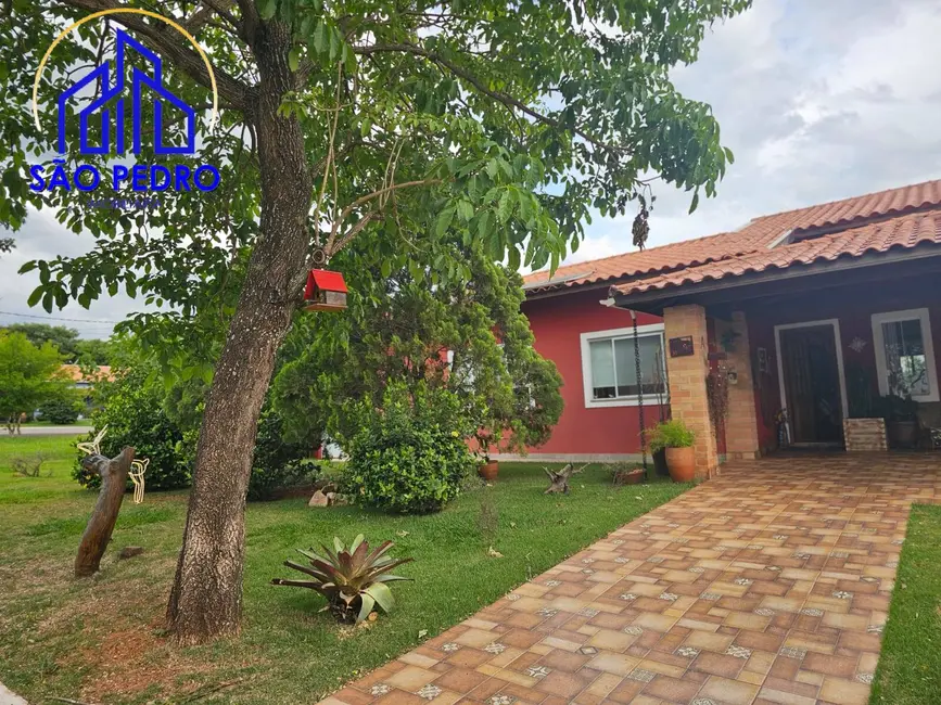 Casa com 4 quartos à venda, 800m2 em Sao Pedro - SP - imagem 2 Foto 2 de Casa com 4 quartos à venda, 800m2 em Sao Pedro - SP