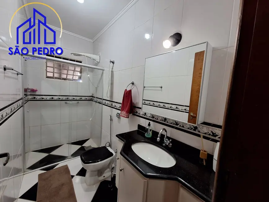 Foto 5 de Casa com 1 quarto para alugar, 495m2 em Sao Pedro - SP