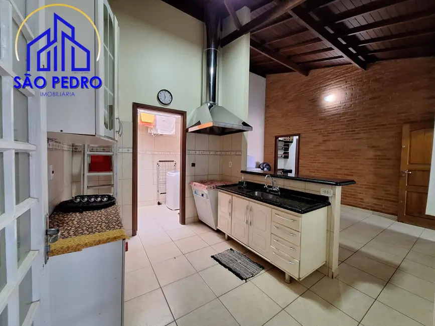 Foto 9 de Casa com 1 quarto para alugar, 495m2 em Sao Pedro - SP
