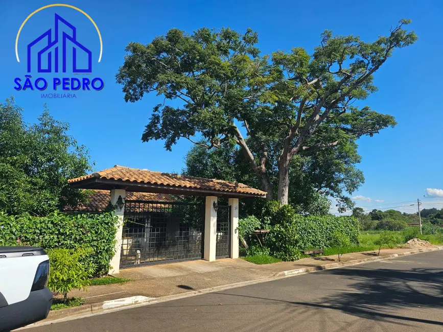 Foto 1 de Casa com 3 quartos à venda, 1000m2 em Sao Pedro - SP