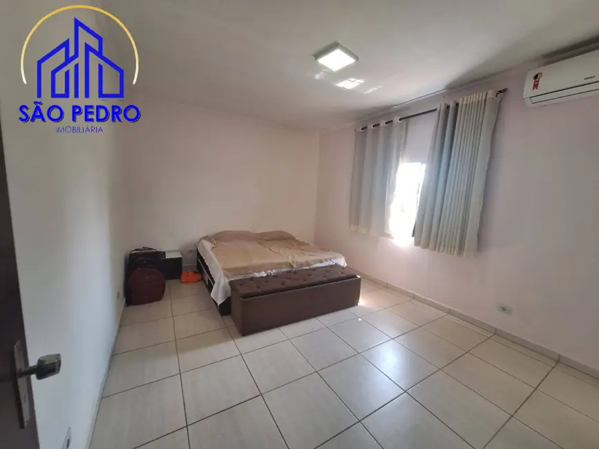 Foto 6 de Casa com 4 quartos à venda, 384m2 em Sao Pedro - SP