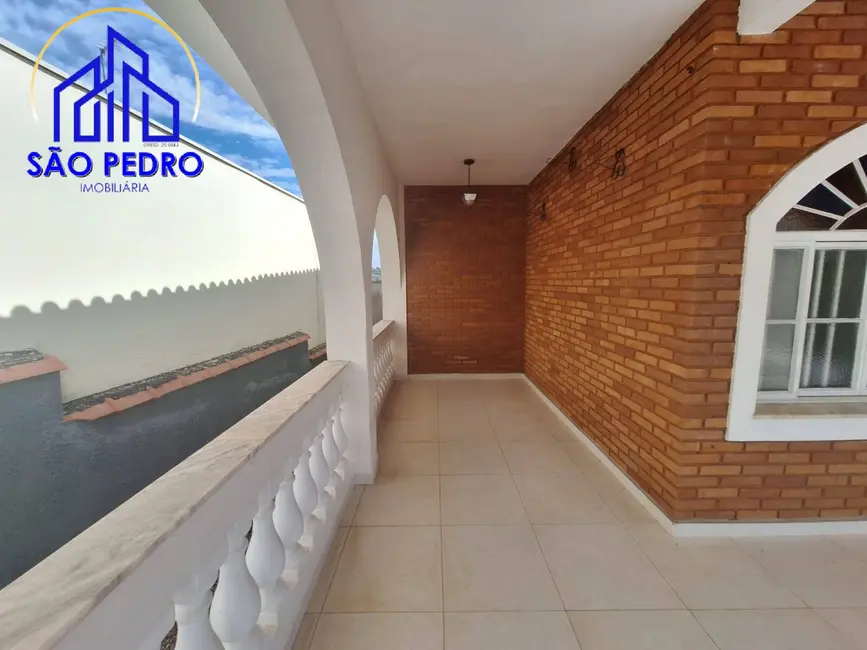 Foto 2 de Casa com 4 quartos à venda, 384m2 em Sao Pedro - SP