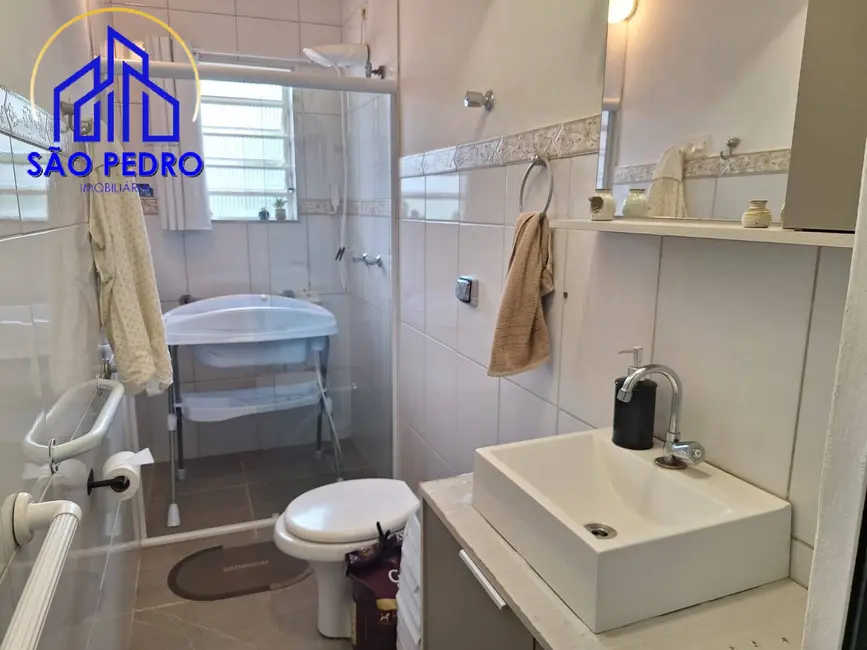 Foto 8 de Casa com 2 quartos à venda, 250m2 em Sao Pedro - SP
