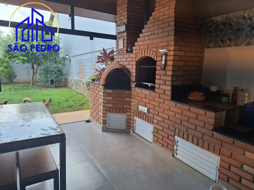 Foto 3 de Casa com 2 quartos à venda, 250m2 em Sao Pedro - SP