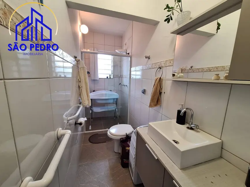 Foto 9 de Casa com 2 quartos à venda, 250m2 em Sao Pedro - SP