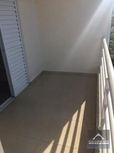 Sobrado com 4 quartos à venda, 150m2 em Loteamento Dinorá Rosa, Sorocaba - SP - imagem 4 Foto 4 de Sobrado com 4 quartos à venda, 150m2 em Loteamento Dinorá Rosa, Sorocaba - SP