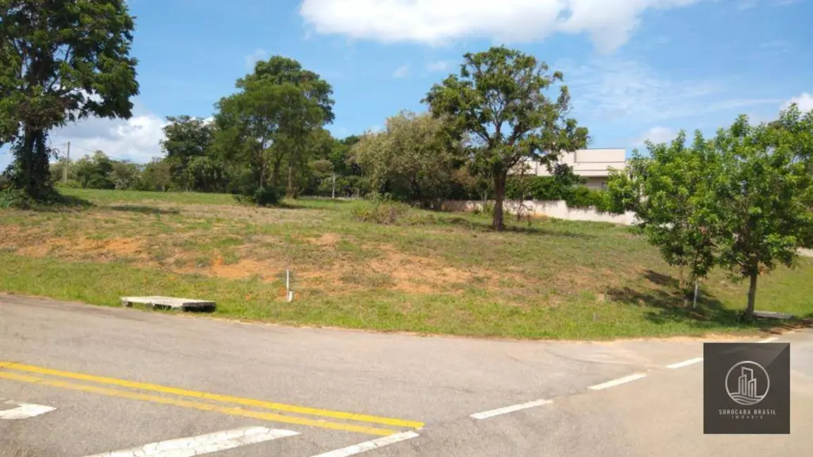 Foto 1 de Terreno / Lote à venda, 1000m2 em Sorocaba - SP