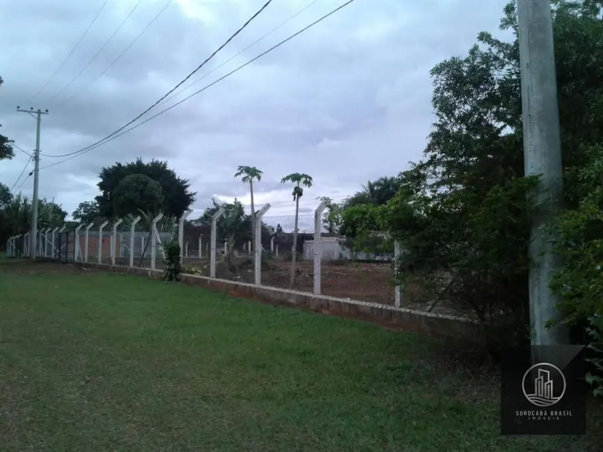 Foto 3 de Terreno / Lote à venda, 1000m2 em Aracoiaba Da Serra - SP