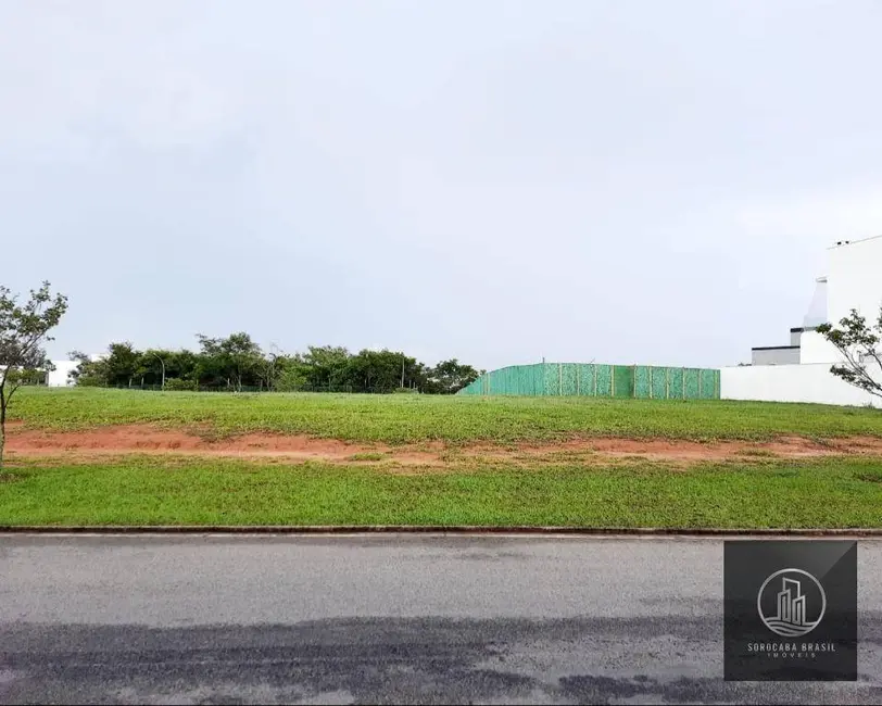 Foto 1 de Terreno / Lote à venda, 450m2 em Votorantim - SP