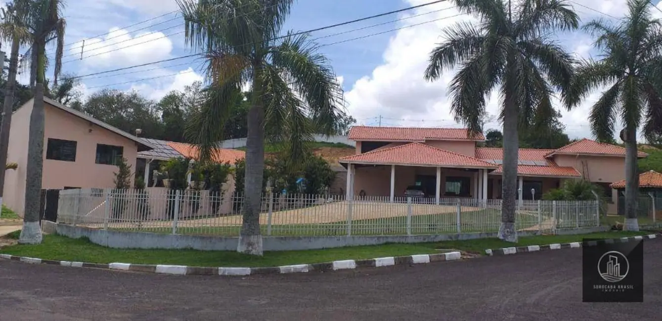 Foto 3 de Casa de Condomínio com 3 quartos à venda, 1650m2 em Boituva - SP