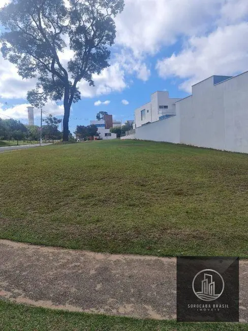 Foto 1 de Terreno / Lote à venda, 373m2 em Sorocaba - SP
