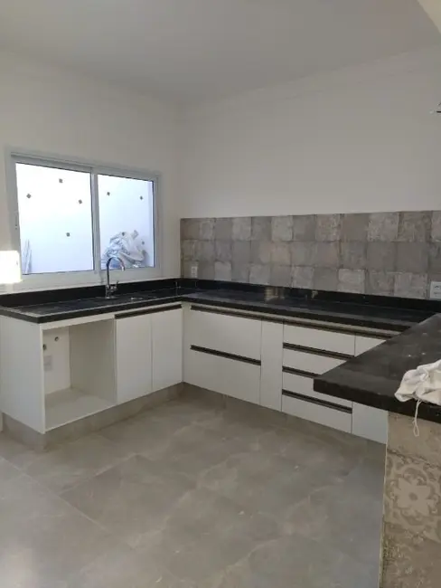 Foto 4 de Casa de Condomínio com 3 quartos à venda, 180m2 em Cajuru do Sul, Sorocaba - SP