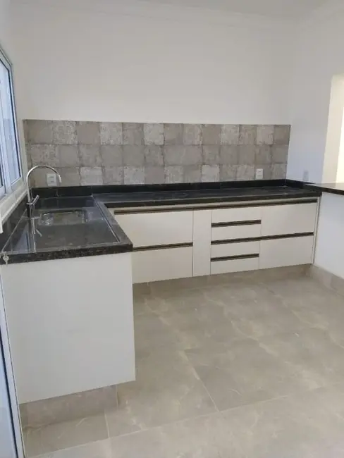 Foto 3 de Casa de Condomínio com 3 quartos à venda, 180m2 em Cajuru do Sul, Sorocaba - SP