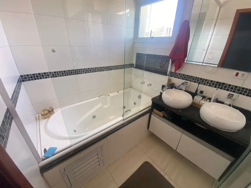 Foto 6 de Sobrado com 3 quartos à venda, 154m2 em Horto Florestal, Sorocaba - SP