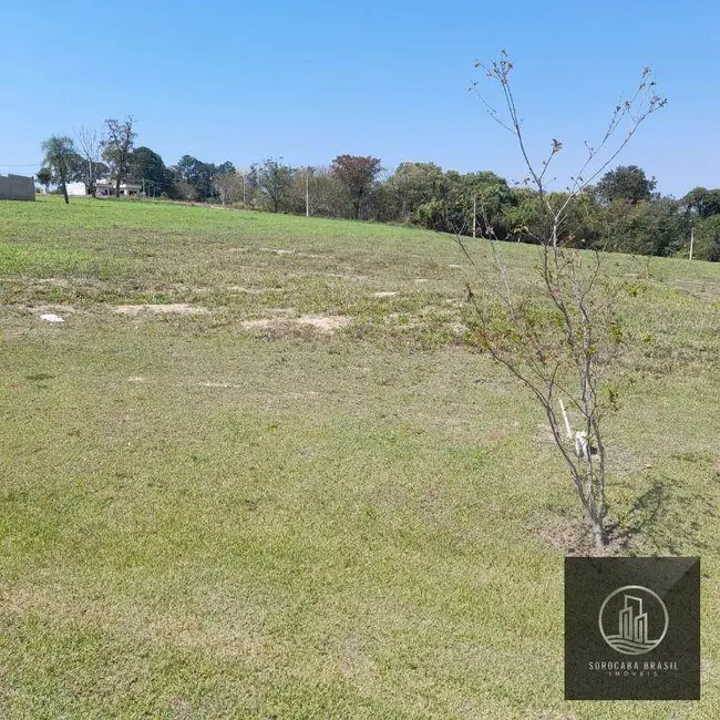 Foto 3 de Terreno / Lote à venda, 1000m2 em Aracoiaba Da Serra - SP
