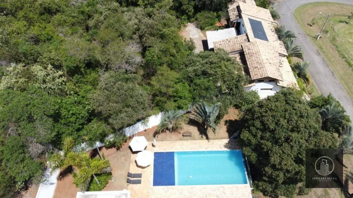 Foto 2 de Casa de Condomínio com 3 quartos à venda, 1600m2 em Aracoiaba Da Serra - SP