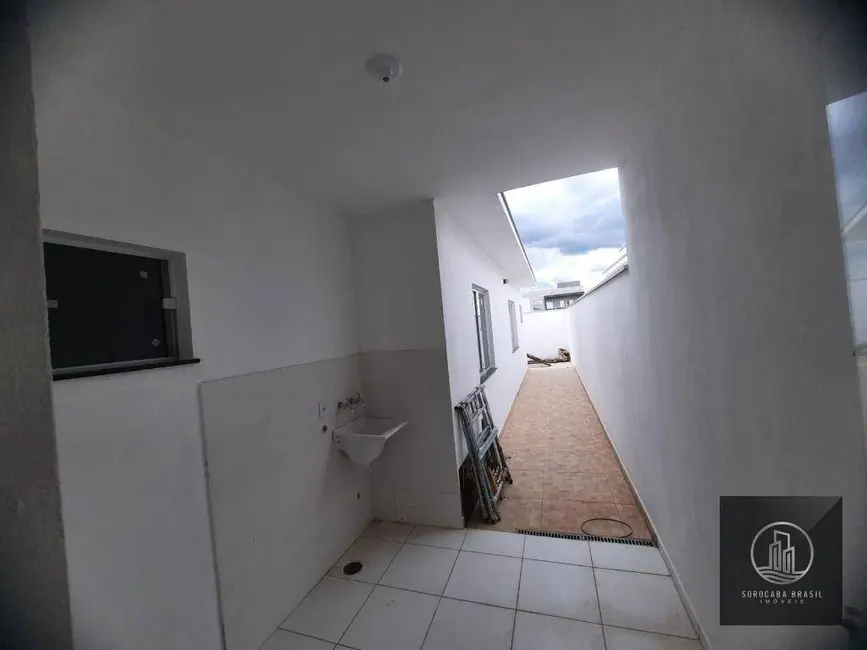 Foto 2 de Casa com 2 quartos à venda, 125m2 em Salto De Pirapora - SP