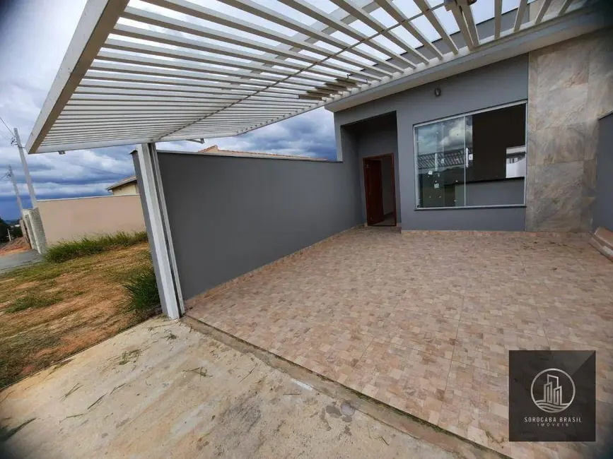 Foto 1 de Casa com 2 quartos à venda, 125m2 em Salto De Pirapora - SP