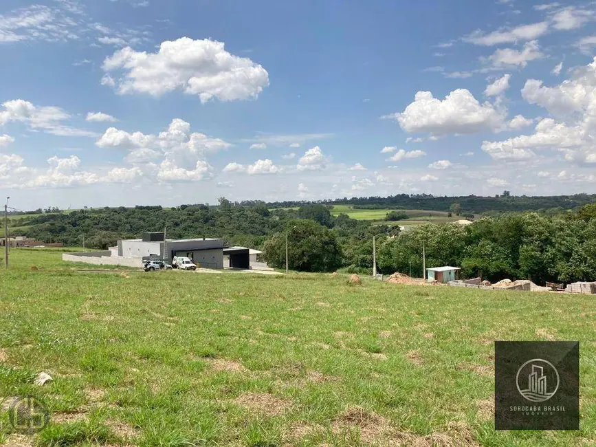 Foto 1 de Terreno / Lote à venda, 1000m2 em Aracoiaba Da Serra - SP