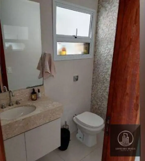 Sobrado com 3 quartos à venda, 250m2 em Cajuru do Sul, Sorocaba - SP - imagem 8 Foto 8 de Sobrado com 3 quartos à venda, 250m2 em Cajuru do Sul, Sorocaba - SP
