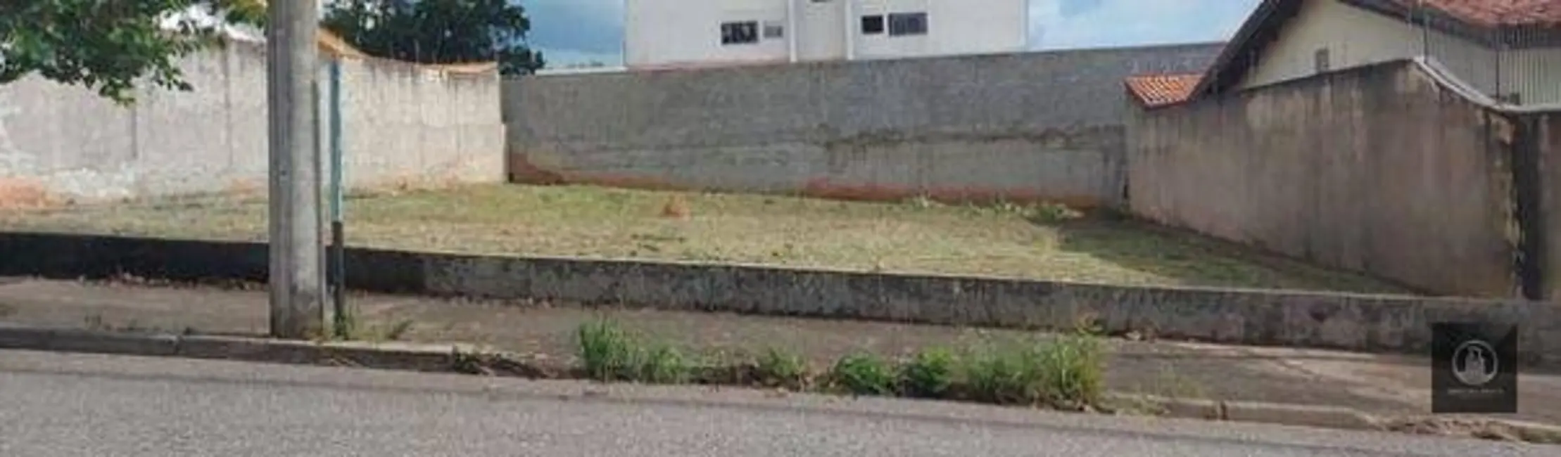 Foto 2 de Terreno / Lote à venda, 270m2 em Jardim São Carlos, Sorocaba - SP