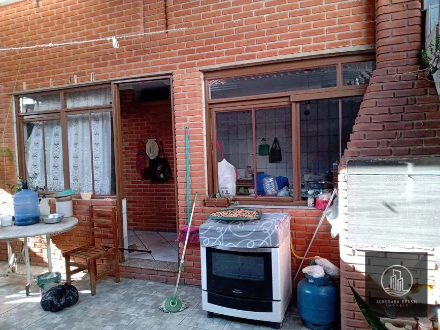 Casa com 3 quartos à venda, 250m2 em Jardim Jatobá, Sorocaba - SP - imagem 3 Foto 3 de Casa com 3 quartos à venda, 250m2 em Jardim Jatobá, Sorocaba - SP