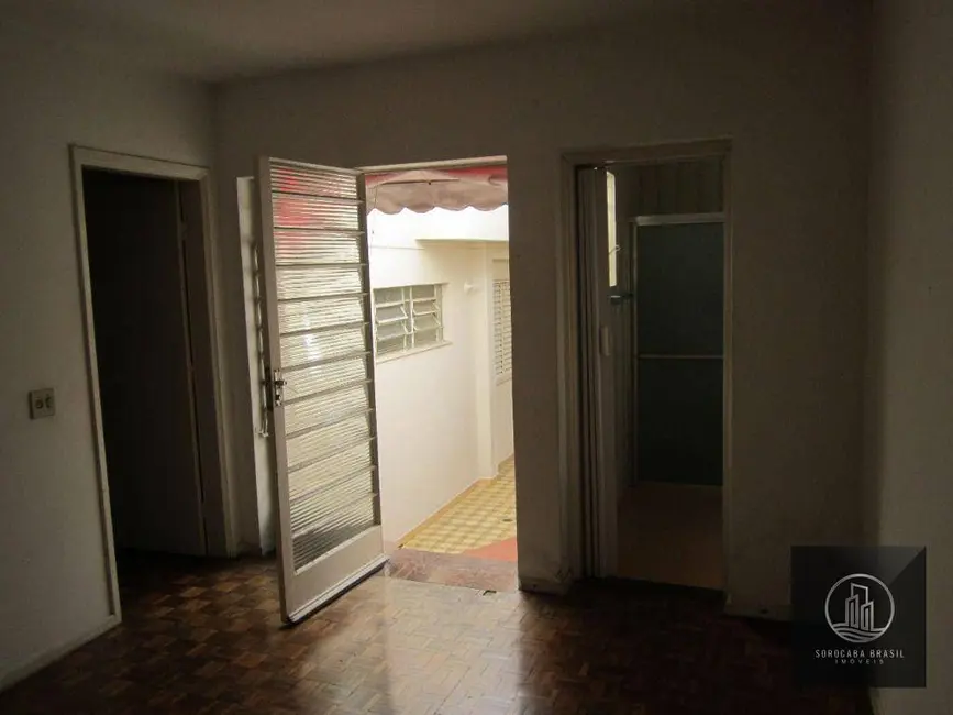 Foto 3 de Casa com 6 quartos para alugar, 250m2 em Vila Augusta, Sorocaba - SP