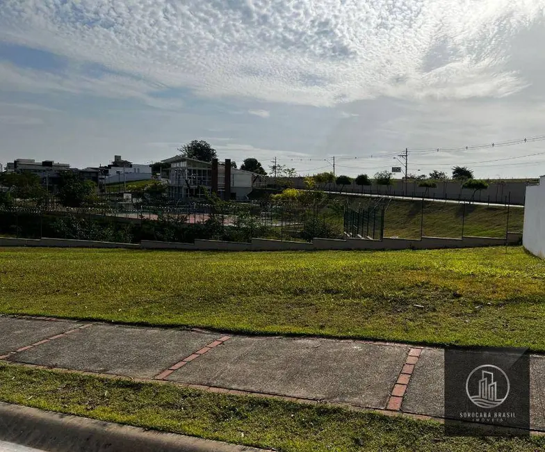 Foto 1 de Terreno / Lote à venda, 300m2 em Vossoroca, Votorantim - SP