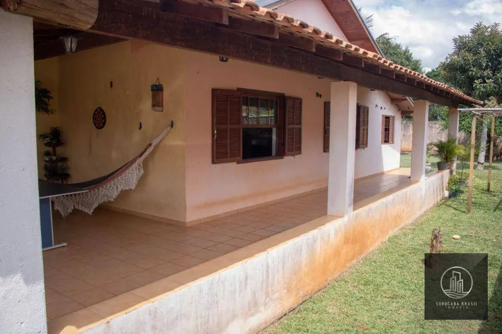 Foto 1 de Casa com 3 quartos à venda, 500m2 em Chapadinha, Itapetininga - SP