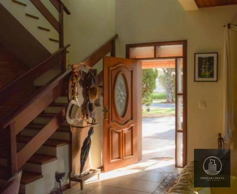 Foto 7 de Casa de Condomínio com 4 quartos à venda e para alugar, 1200m2 em Aracoiaba Da Serra - SP