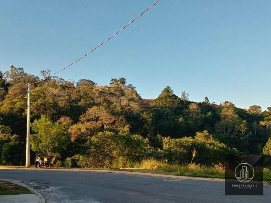 Foto 1 de Terreno / Lote à venda, 370m2 em Fornazari, Votorantim - SP