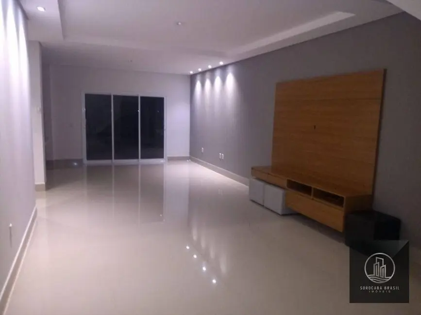 Casa de Condomínio com 4 quartos à venda, 250m2 em Chácaras Reunidas São Jorge, Sorocaba - SP - imagem 2 Foto 2 de Casa de Condomínio com 4 quartos à venda, 250m2 em Chácaras Reunidas São Jorge, Sorocaba - SP