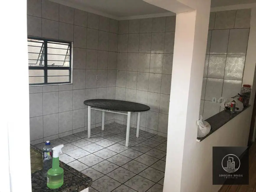 Sobrado com 3 quartos à venda, 180m2 em Jardim Simus, Sorocaba - SP - imagem 4 Foto 4 de Sobrado com 3 quartos à venda, 180m2 em Jardim Simus, Sorocaba - SP
