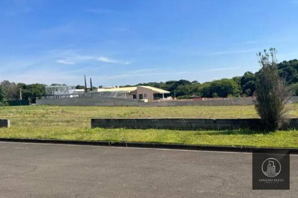 Foto 1 de Terreno / Lote à venda, 1000m2 em Vossoroca, Votorantim - SP