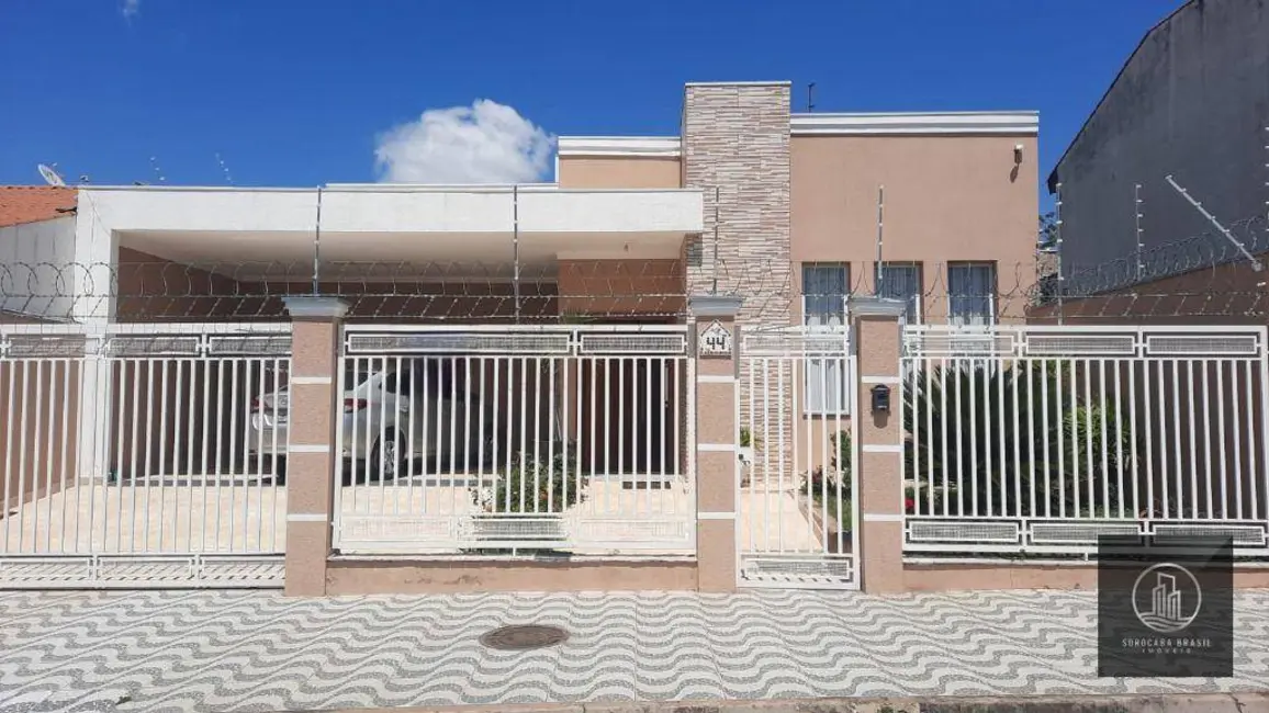 Foto 1 de Casa com 3 quartos à venda, 300m2 em Votorantim - SP