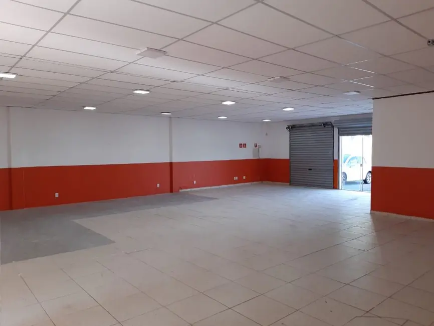 Armazém / Galpão para alugar, 250m2 em Aparecidinha, Sorocaba - SP - imagem 5 Foto 5 de Armazém / Galpão para alugar, 250m2 em Aparecidinha, Sorocaba - SP