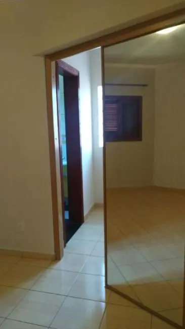 Foto 7 de Sobrado com 3 quartos à venda, 1000m2 em Aracoiaba Da Serra - SP