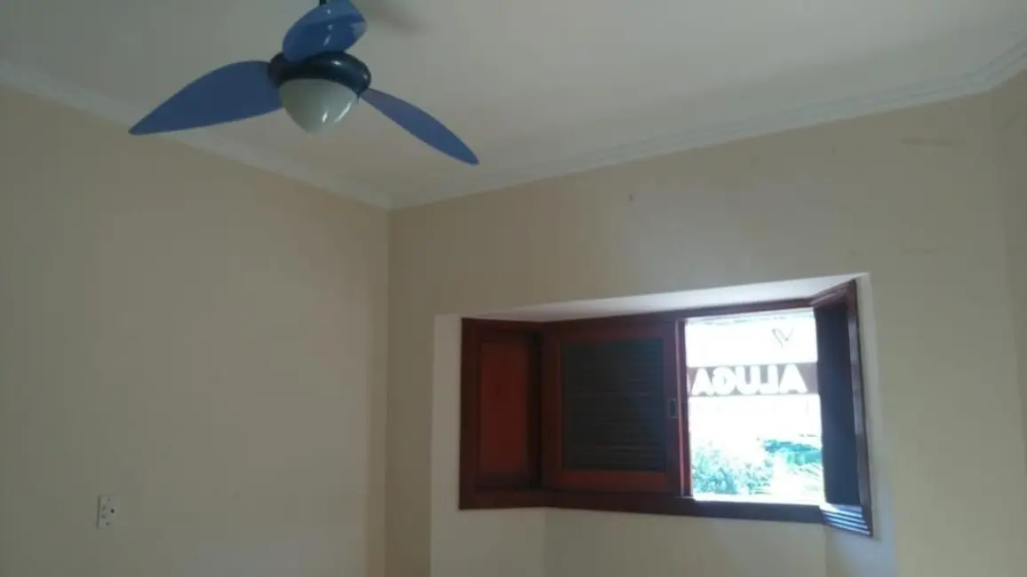 Foto 5 de Sobrado com 3 quartos à venda, 1000m2 em Aracoiaba Da Serra - SP