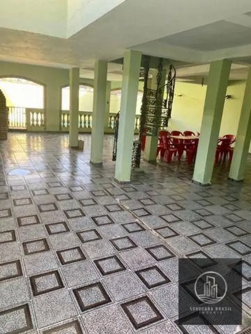 Casa com 3 quartos à venda, 305m2 em Jardim Rosália Alcolea, Sorocaba - SP - imagem 5 Foto 5 de Casa com 3 quartos à venda, 305m2 em Jardim Rosália Alcolea, Sorocaba - SP