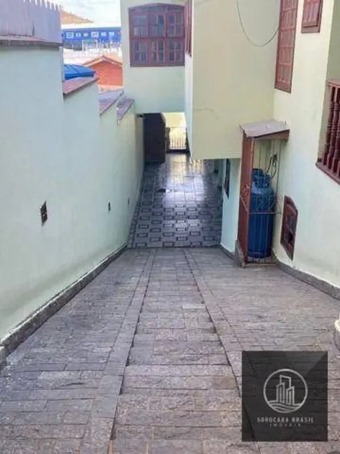 Casa com 3 quartos à venda, 305m2 em Jardim Rosália Alcolea, Sorocaba - SP - imagem 7 Foto 7 de Casa com 3 quartos à venda, 305m2 em Jardim Rosália Alcolea, Sorocaba - SP
