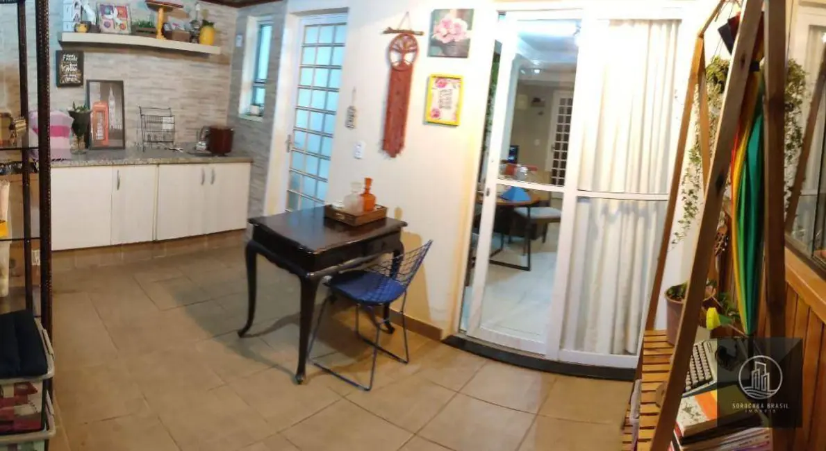 Foto 9 de Casa de Condomínio com 2 quartos à venda, 188m2 em Vossoroca, Votorantim - SP