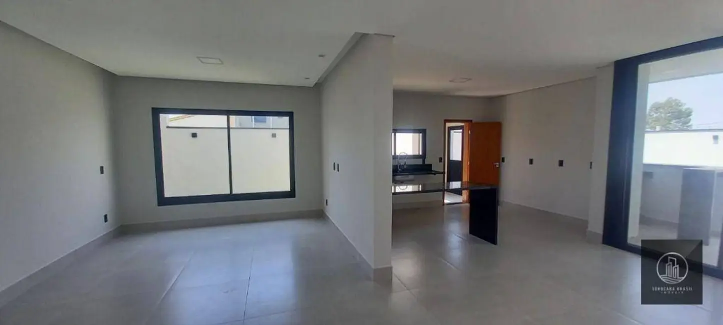Casa de Condomínio com 3 quartos à venda, 250m2 em Aparecidinha, Sorocaba - SP - imagem 3 Foto 3 de Casa de Condomínio com 3 quartos à venda, 250m2 em Aparecidinha, Sorocaba - SP