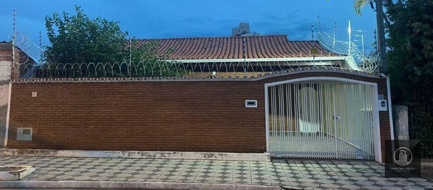 Casa com 4 quartos à venda, 270m2 em Vila Jardini, Sorocaba - SP - imagem 3 Foto 3 de Casa com 4 quartos à venda, 270m2 em Vila Jardini, Sorocaba - SP