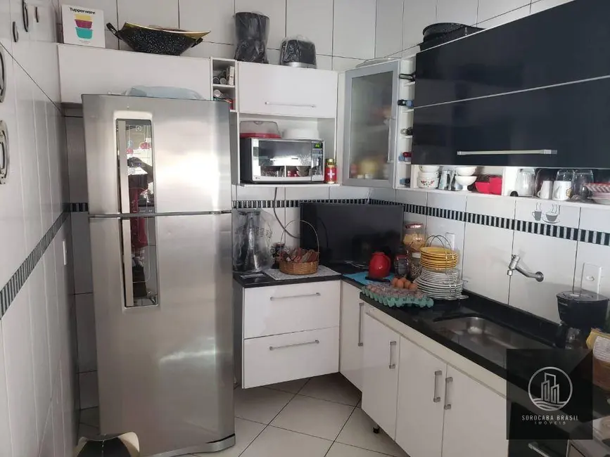 Foto 6 de Sobrado com 3 quartos à venda, 300m2 em Jardim Karolyne, Votorantim - SP