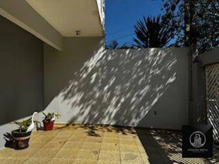 Foto 2 de Sobrado com 3 quartos à venda, 150m2 em Jardim Karolyne, Votorantim - SP