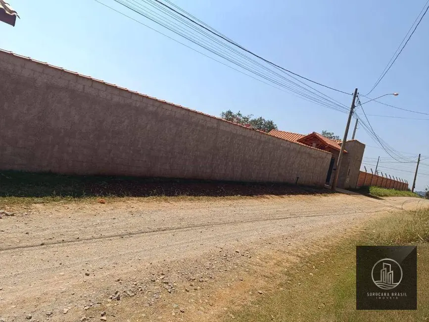 Chácara com 2 quartos à venda, 1186m2 em Aracoiaba Da Serra - SP - imagem 3 Foto 3 de Chácara com 2 quartos à venda, 1186m2 em Aracoiaba Da Serra - SP