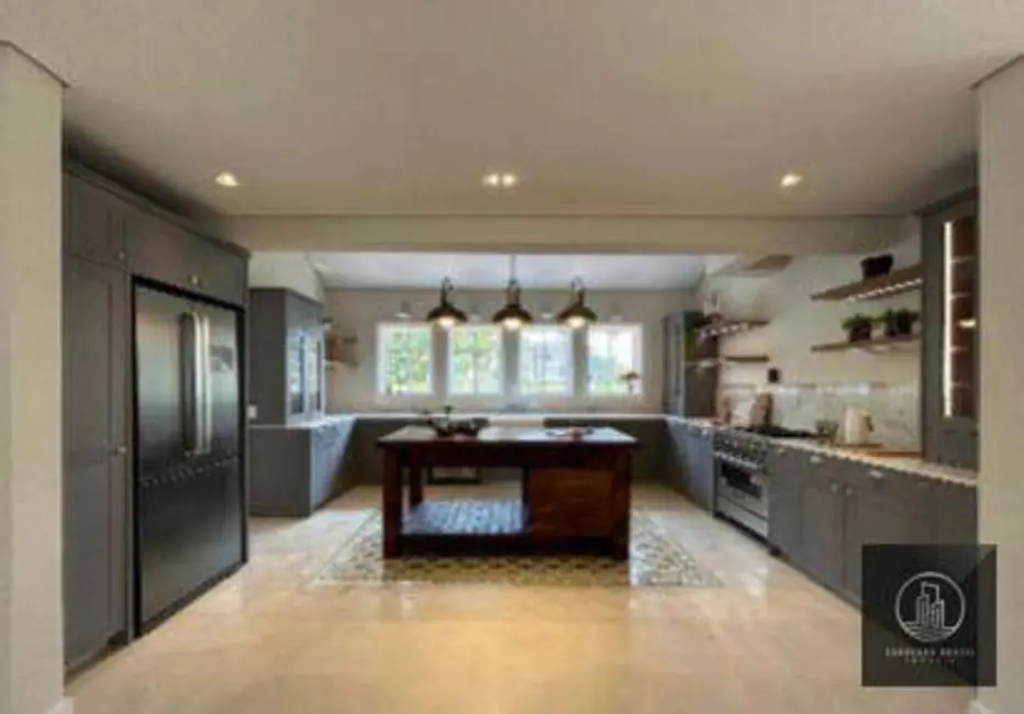 Casa de Condomínio com 3 quartos à venda, 1000m2 em Aracoiaba Da Serra - SP - imagem 2 Foto 2 de Casa de Condomínio com 3 quartos à venda, 1000m2 em Aracoiaba Da Serra - SP