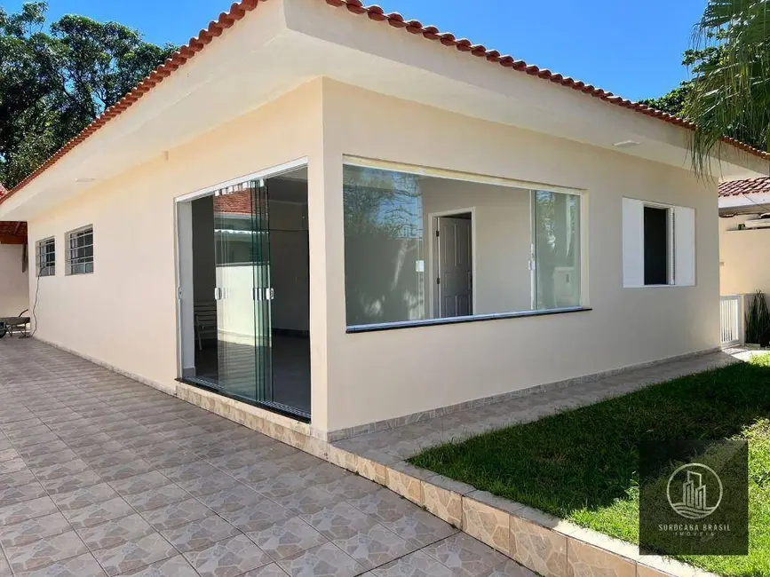 Foto 1 de Casa com 3 quartos à venda, 317m2 em Peruibe - SP
