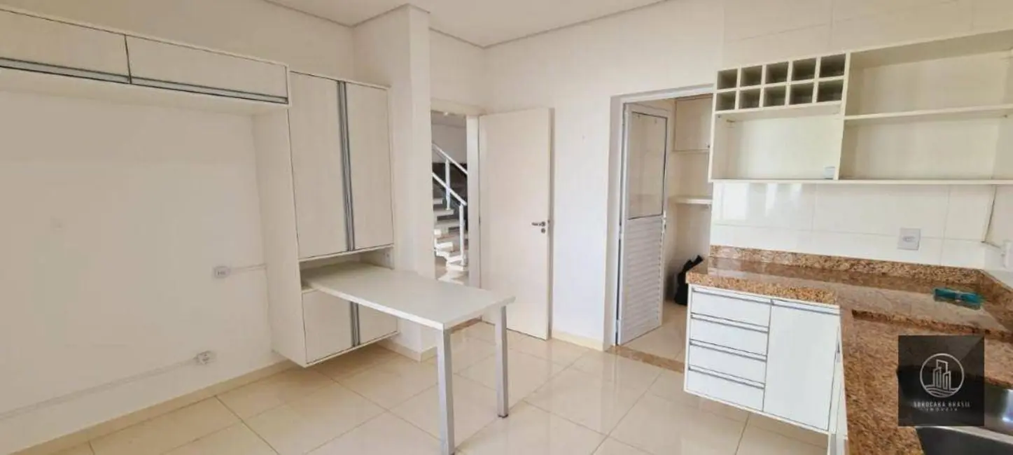 Sobrado com 3 quartos à venda, 250m2 em Wanel Ville, Sorocaba - SP - imagem 4 Foto 4 de Sobrado com 3 quartos à venda, 250m2 em Wanel Ville, Sorocaba - SP
