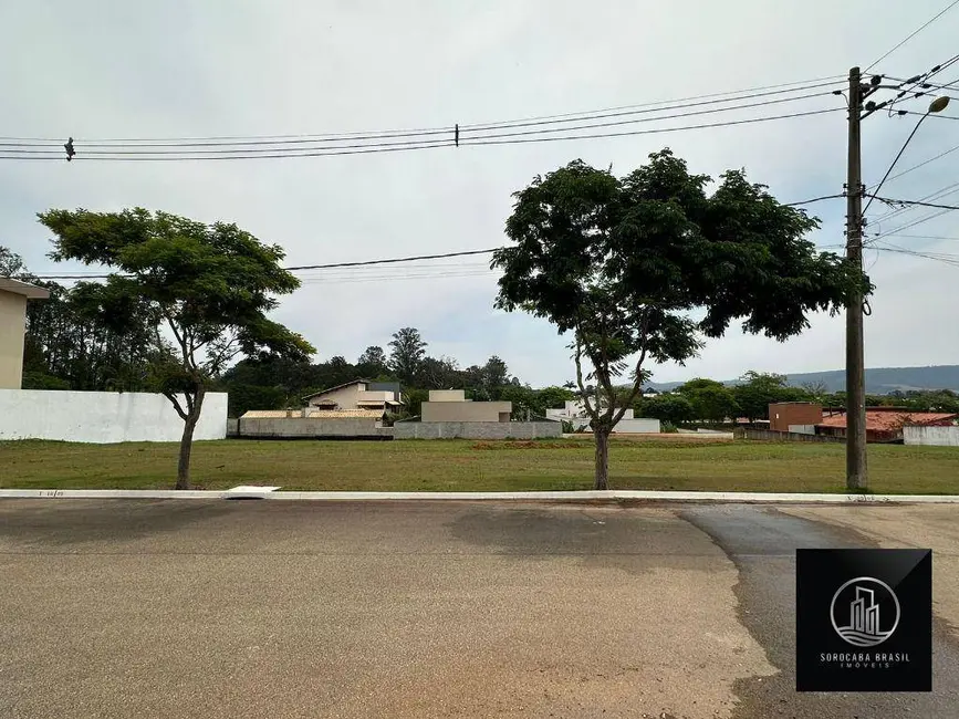 Foto 3 de Terreno / Lote à venda, 720m2 em Aracoiaba Da Serra - SP